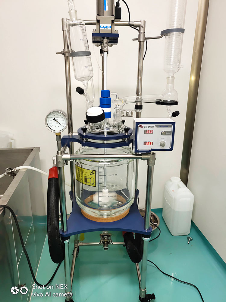 冬季怎樣給玻璃反應釜保溫?