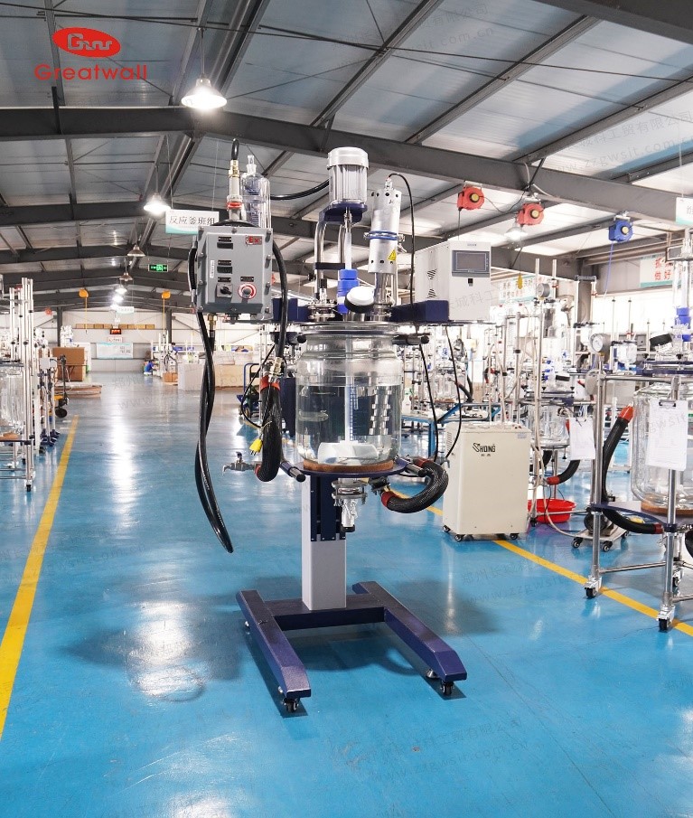 技術(shù)賦能:超聲波振動(dòng)棒助玻璃反應(yīng)釜升級(jí)多元場(chǎng)景合成平臺(tái)